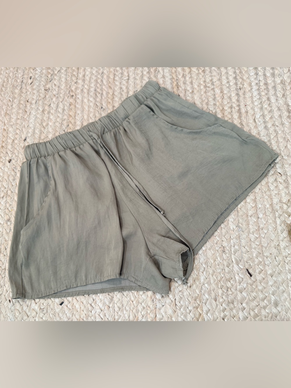 MABLE Green High-Waist Elastic Pull-On Shorts small